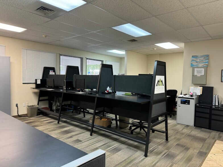 More Photos Of 564 N Semoran Blvd, Orlando Medical For Sale