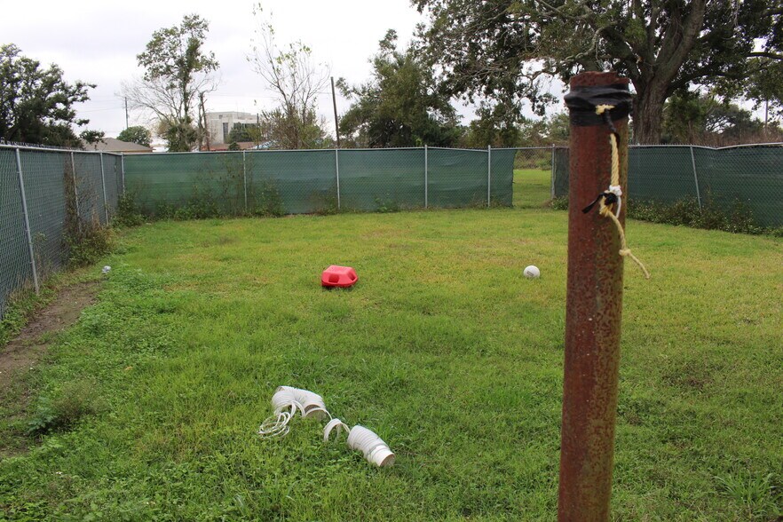 More Photos Of 1500 Grand Caillou Rd, Houma Light Distribution For Sale