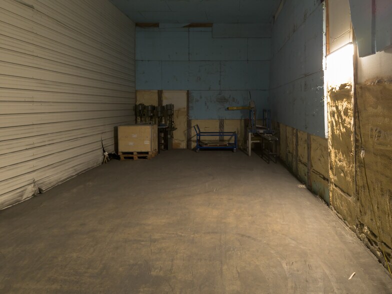 More Photos Of 2616 N US Highway 131, Elmira Industrial For Sale
