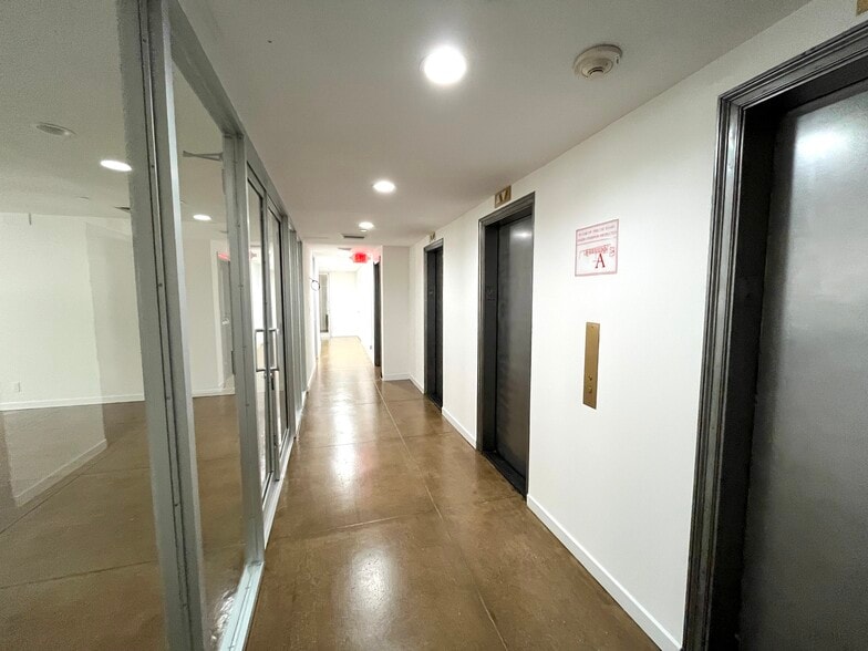 More Photos Of 11 Hanover Sq, New York Office For Lease