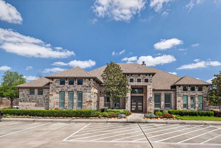 Primary Photo Of 32400 SH 249, Pinehurst Office For Lease