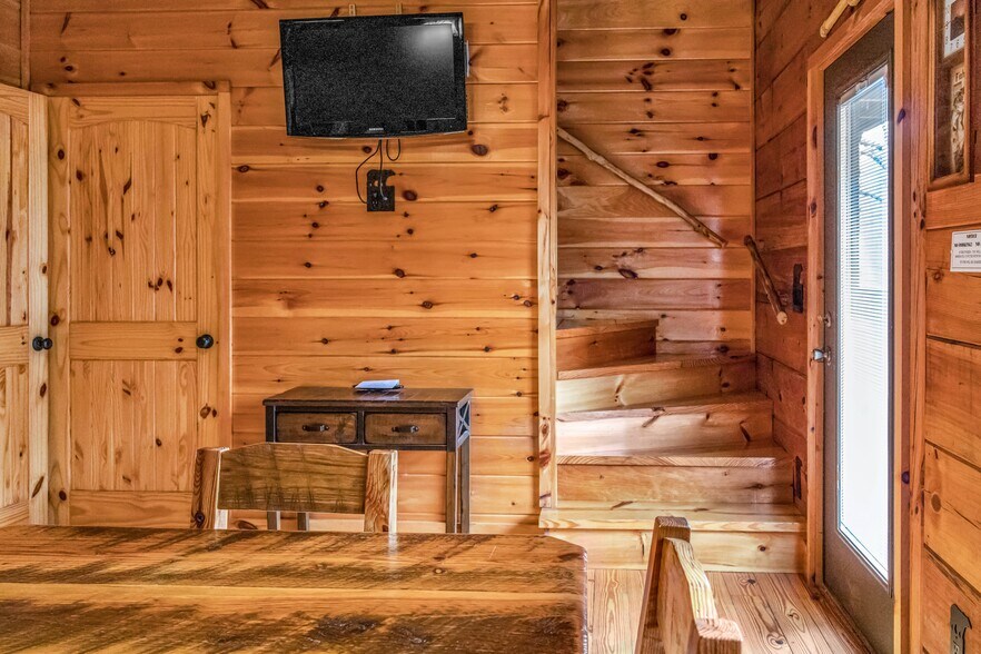 More Photos Of , Tellico Plains Unknown For Sale