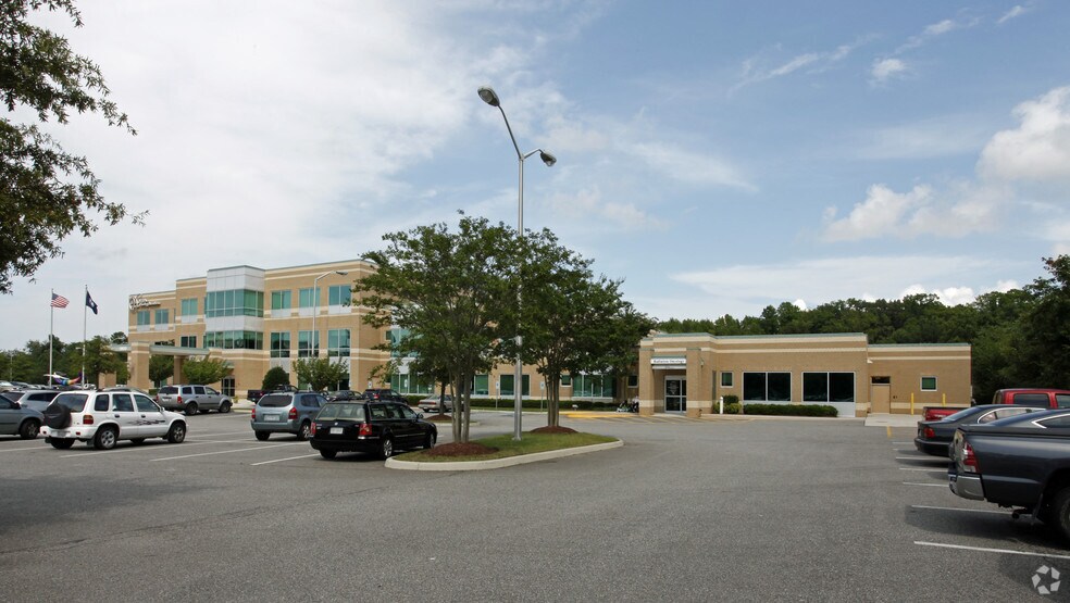 More Photos Of 5900 Lake Wright Dr, Norfolk Medical For Lease