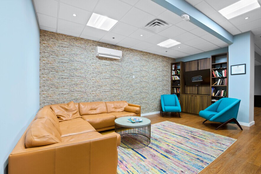 More Photos Of 522 S Boston Ave, Tulsa Apartments For Lease