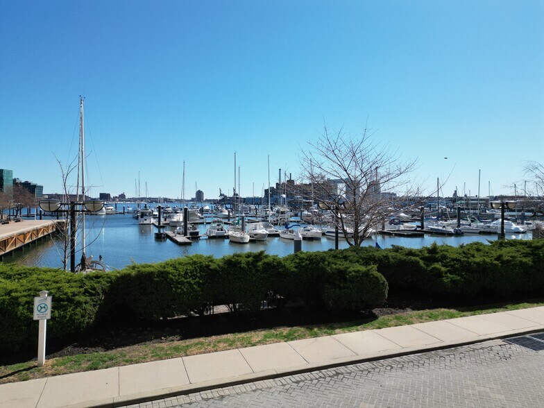 More Photos Of 23 Pierside Dr, Baltimore Apartments For Lease
