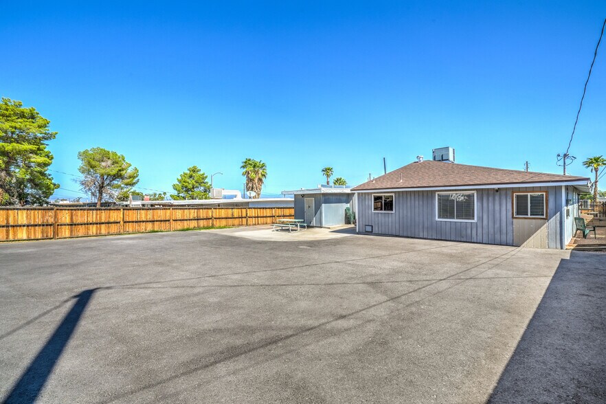 More Photos Of 211 W Atlantic Ave, Henderson Office For Sale