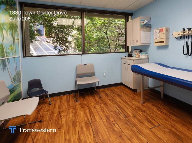 More Photos Of 1830 Town Center Dr, Reston Medical For Sale