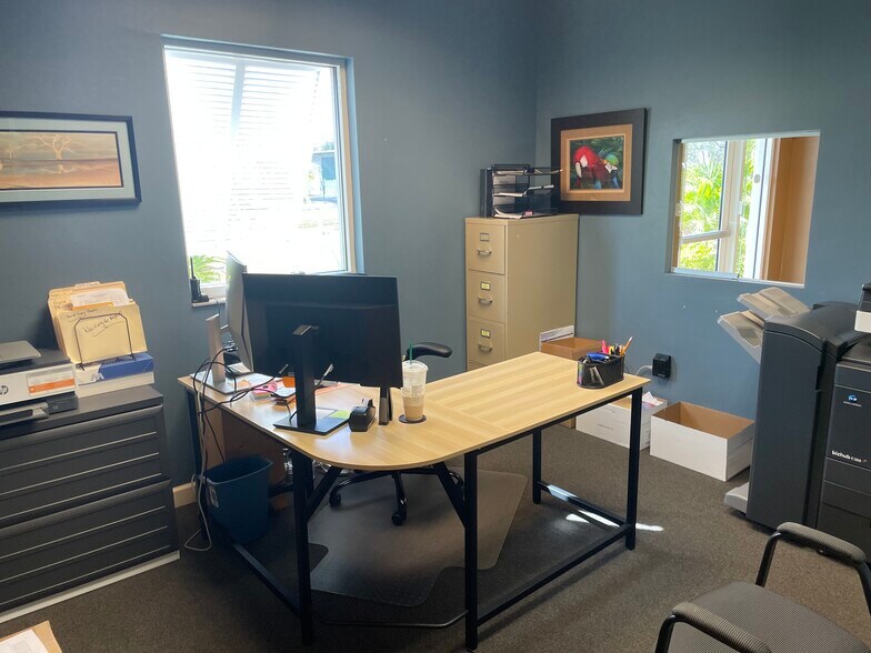 More Photos Of 25560 Technology Blvd, Punta Gorda Office For Sale