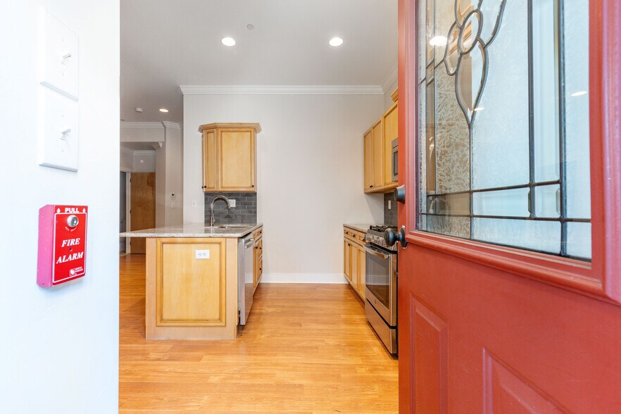 More Photos Of 4557 Manayunk Ave, Philadelphia Apartments For Sale