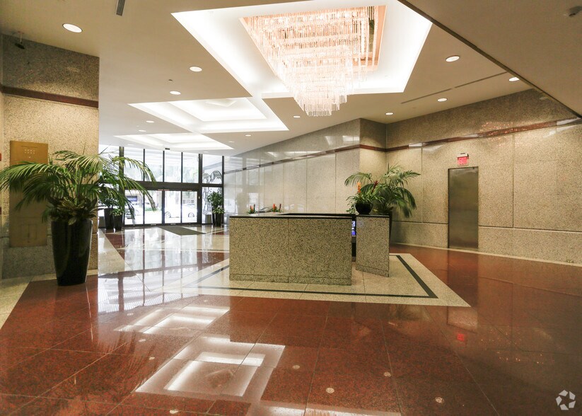 More Photos Of 201 Alhambra Cir, Coral Gables Office For Lease