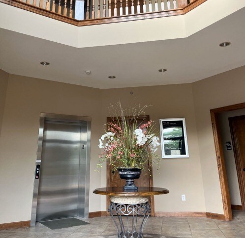 More Photos Of 353 Forest Grove Dr, Pewaukee Office For Sale
