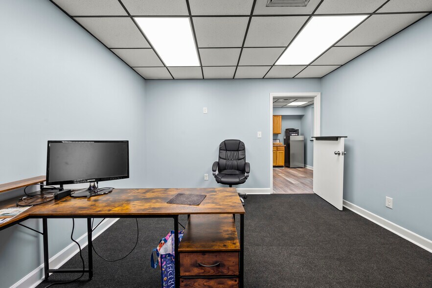 More Photos Of 808-810 W Main St, Jamestown Auto Repair For Sale