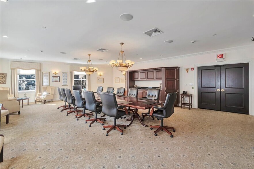 More Photos Of 1 Generoso Pope Pl, Tuckahoe Office For Sale