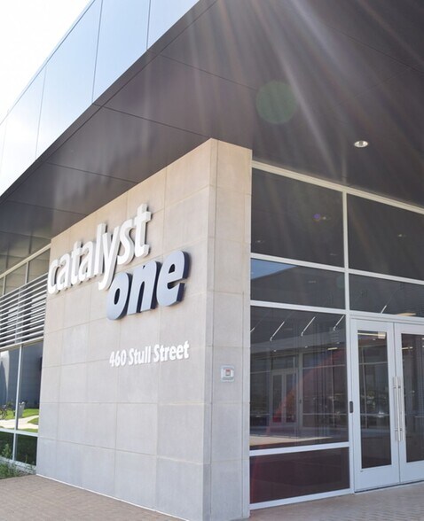 More Photos Of 460 Stull St, South Bend Flex For Sale