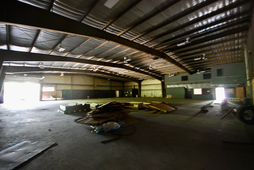 More Photos Of 139-165 Conalco Dr, Jackson Warehouse For Lease