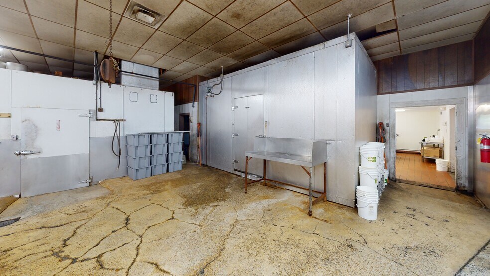 More Photos Of 2621 Hamilton Rd, Columbus Restaurant For Sale