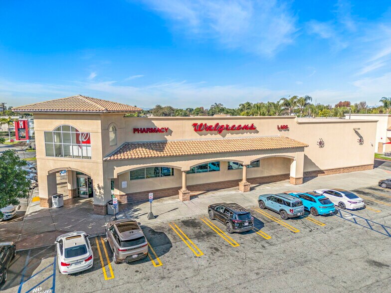 More Photos Of , Lynwood General Retail For Sale