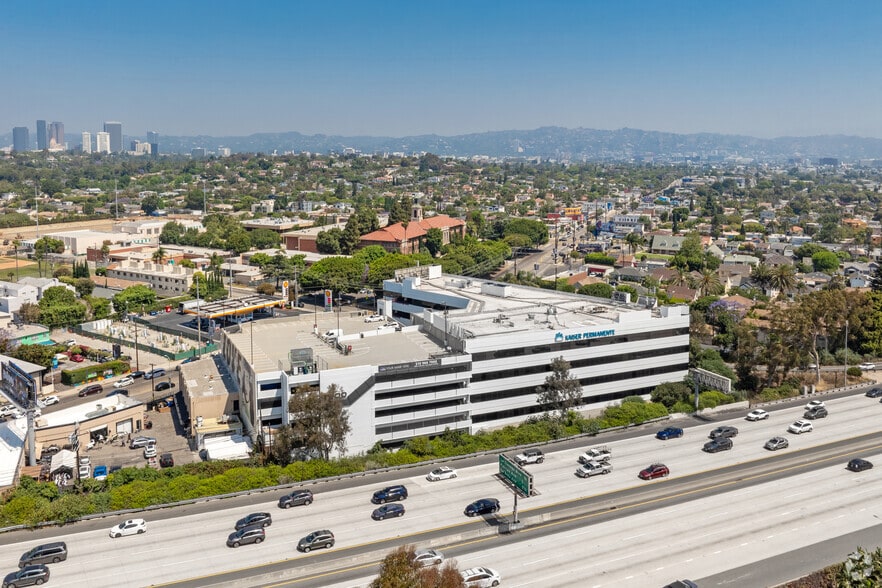 More Photos Of 3000 S Robertson Blvd, Los Angeles Loft Creative Space For Sale