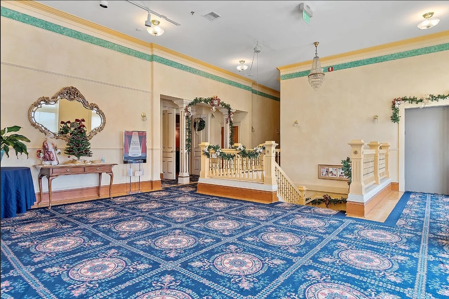 More Photos Of 604 N Main St, Spearfish General Retail For Sale