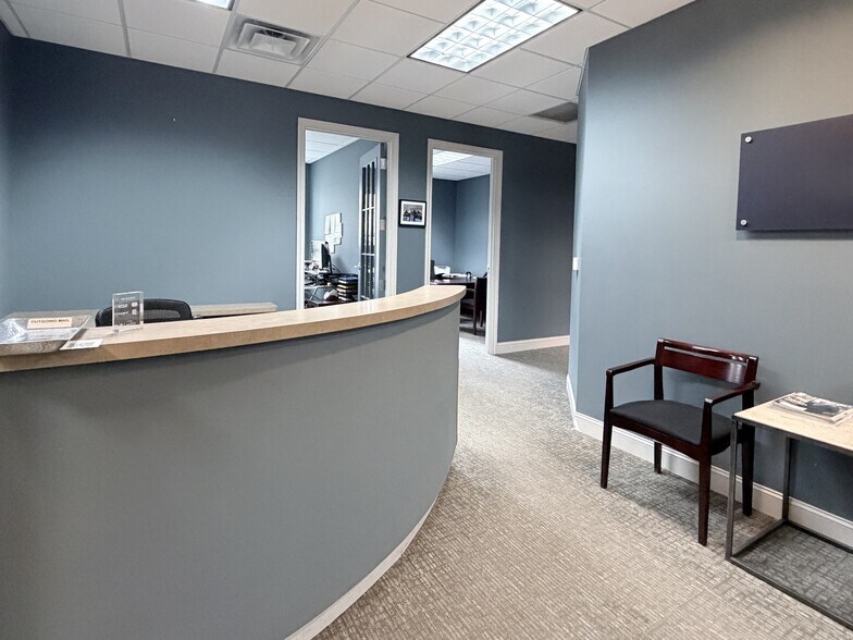 More Photos Of 1310 S Main St, Ann Arbor Medical For Sale