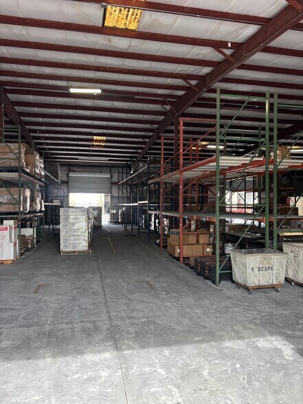 More Photos Of 121 Anclote Blvd, Tarpon Springs Industrial For Lease
