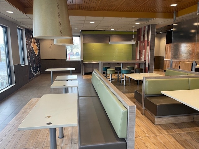 More Photos Of 4899 E 8 Mile Rd, Warren Freestanding For Sale