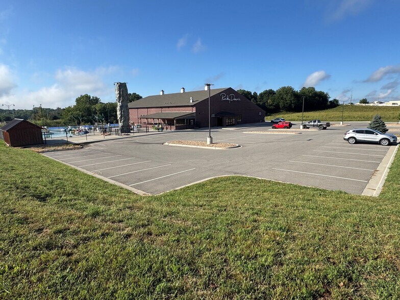 More Photos Of 3620 Village Dr, Saint Joseph Amusement Park For Sale