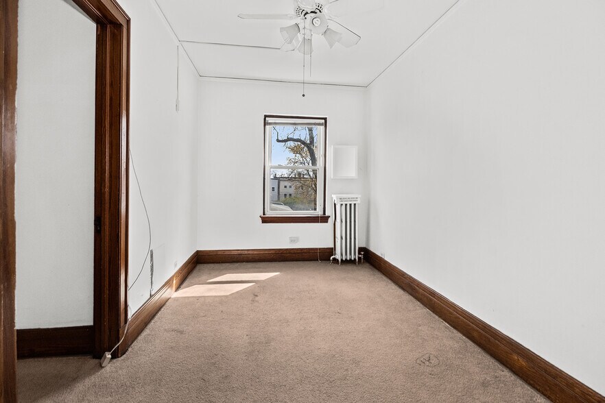 More Photos Of 4925-4933 W Patterson Ave, Chicago Apartments For Sale