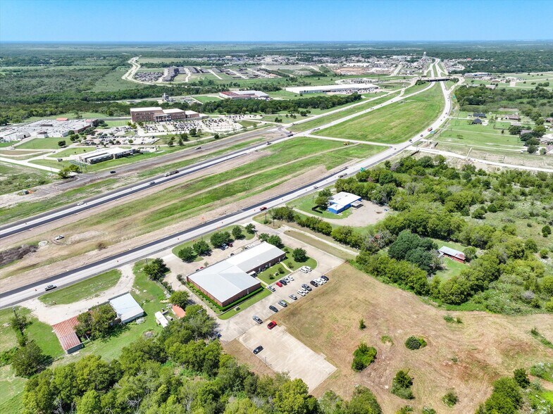 More Photos Of 2525 E Highway 175, Kaufman Office For Sale