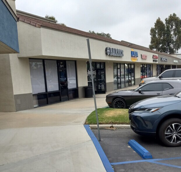 More Photos Of 623 N Main St, Corona Storefront For Lease