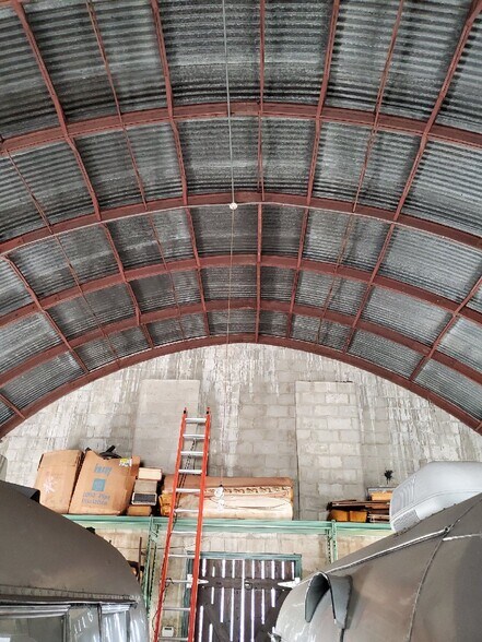 More Photos Of 3205 N Florida Ave, Tampa Warehouse For Sale