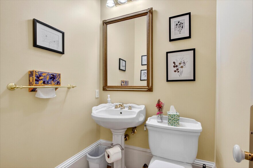 More Photos Of 1611 Glenn Swetman St, Biloxi Specialty For Sale