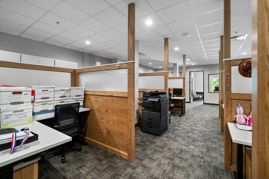 More Photos Of 351 W Southlake Blvd, Southlake Medical For Sale