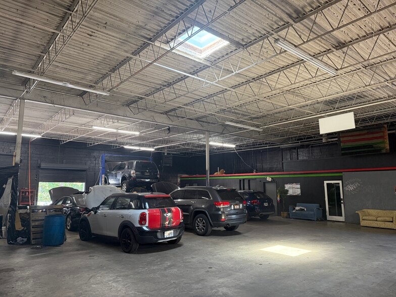 More Photos Of 2435 Stone Mountain Lithonia Rd, Lithonia Distribution For Lease