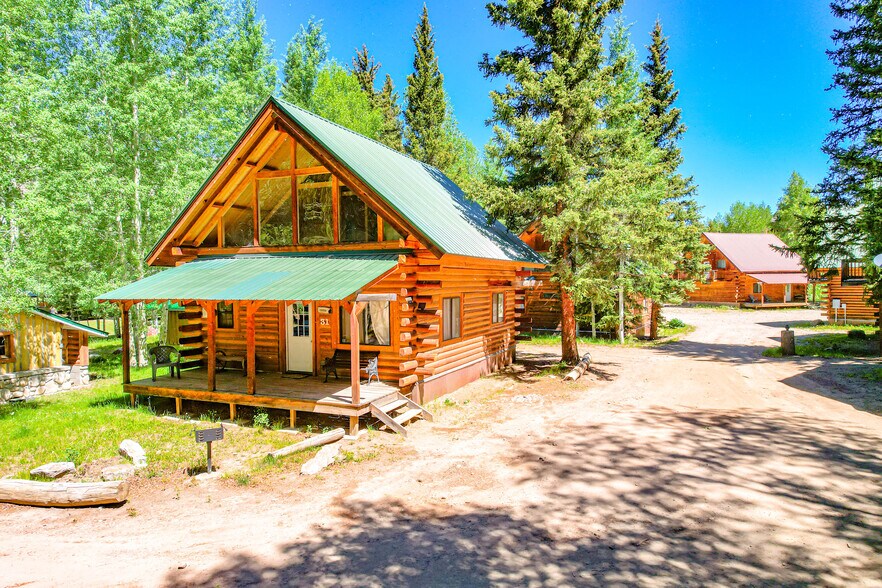 More Photos Of 860 County Road 142, Lake City Hotel For Sale