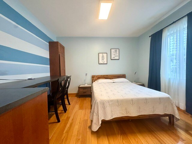 More Photos Of 300 Georgia St, Hollywood Apartments For Sale