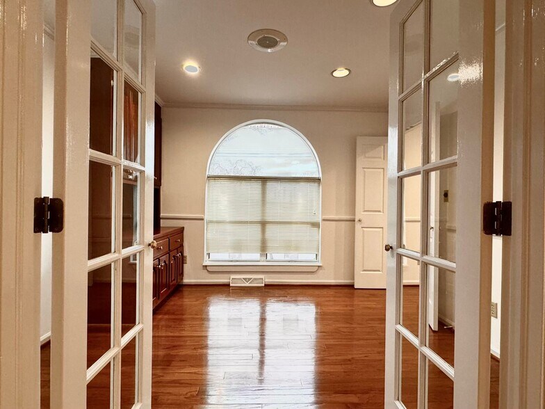 More Photos Of 2820 Hydraulic Rd, Charlottesville Apartments For Lease