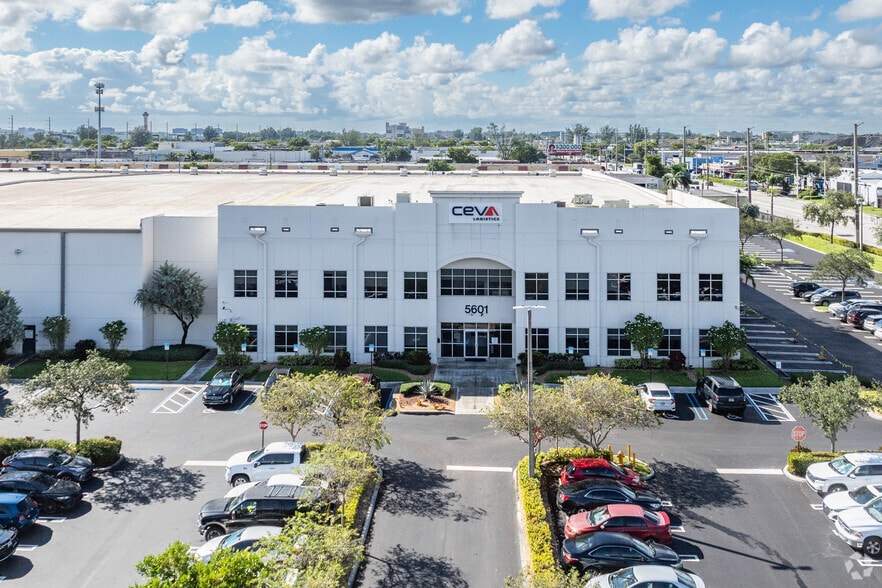 More Photos Of 5601 NW 72nd Ave, Miami Warehouse For Lease