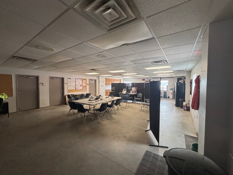 More Photos Of 4424 Dickinson Rd, De Pere Warehouse For Sale