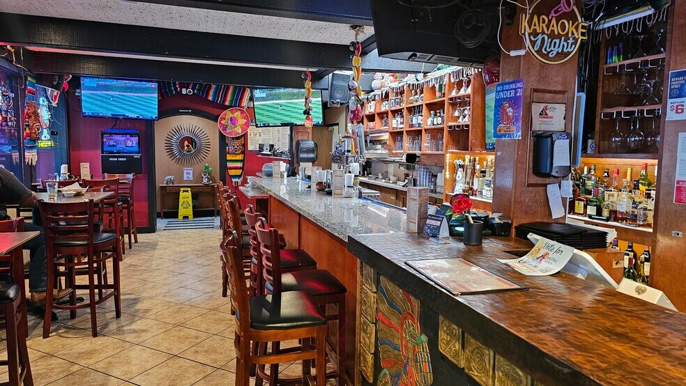 More Photos Of 6400 Fair Oaks Blvd, Carmichael Restaurant For Sale