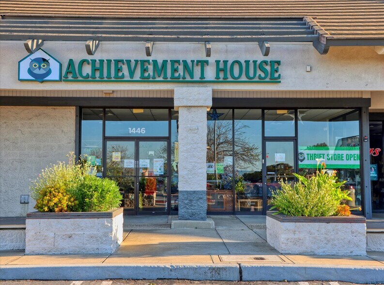 More Photos Of 1404-1460 E Grand Ave, Arroyo Grande Storefront For Sale