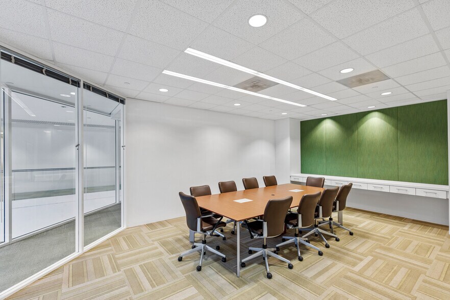 More Photos Of 16666 Northchase Dr, Houston Office For Lease