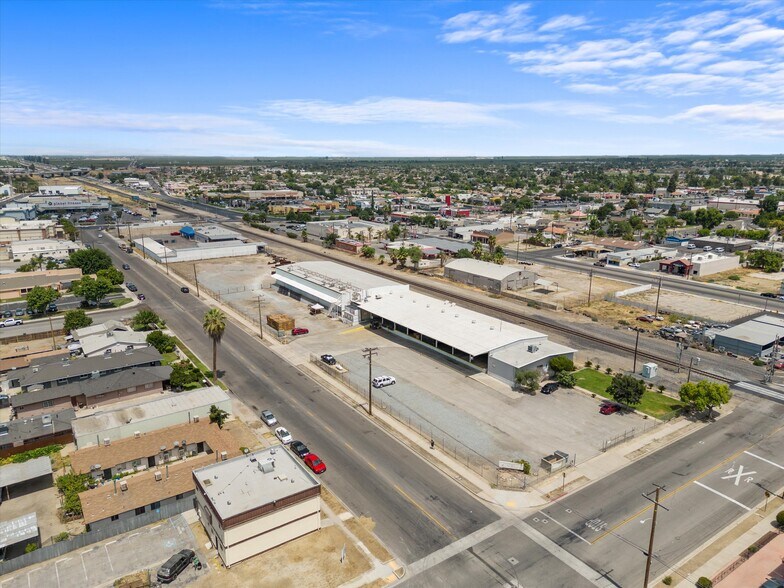 More Photos Of 1302 Glenwood St, Delano Refrigeration Cold Storage For Sale