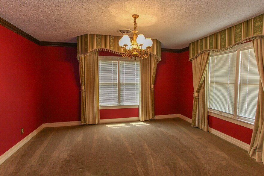 More Photos Of 1201 E 11th Pl, Big Spring Specialty For Sale