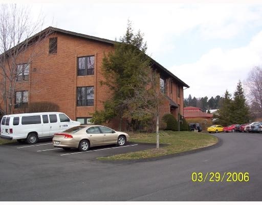 More Photos Of 600 Commerce Dr, Coraopolis Office Residential For Sale