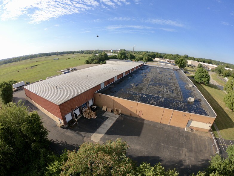More Photos Of 1301 Hook Dr, Middletown Warehouse For Lease