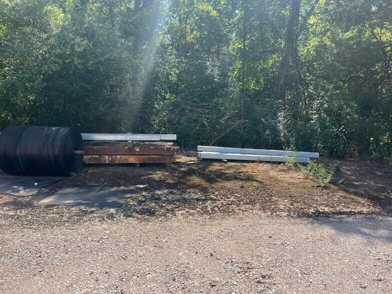 More Photos Of 1640 TN-57 Hwy, Michie Industrial For Sale