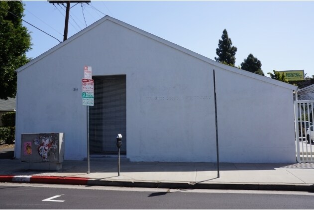 More Photos Of 8069-8071 Beverly Blvd, Los Angeles Storefront For Lease