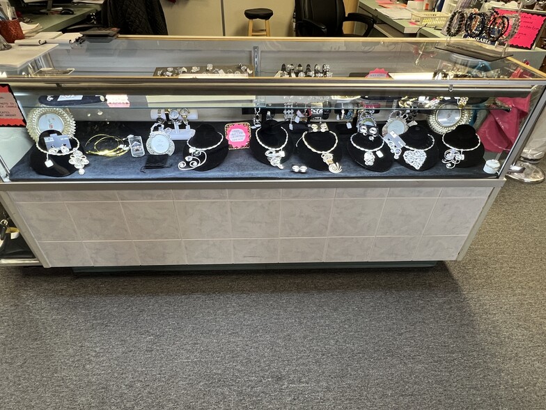 More Photos Of 584 E Main St, Canfield Storefront Retail Office For Sale