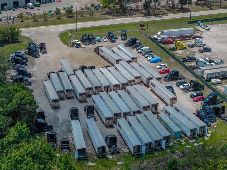 More Photos Of 2901 Swindell Rd, Lakeland Land For Lease
